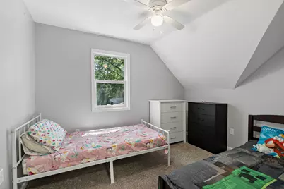 220 Sidney Street E, Saint Paul, MN 55107 - Photo 8