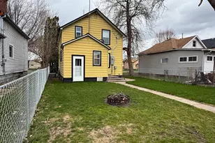 209 W Howard Ave, Keewatin, MN 55753 - Photo 8