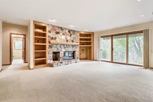 7170 Kenmare Dr, Bloomington, MN 55438 - Photo 40