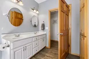 4985 Pine Ln, Eagan, MN 55123 - Photo 46
