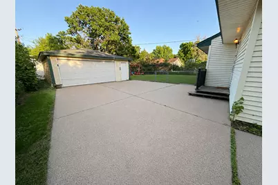 10441 Arrowhead Street NW, Coon Rapids, MN 55433 - Photo 4