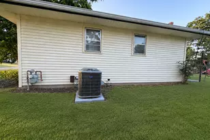 10441 Arrowhead Street NW, Coon Rapids, MN 55433 - Photo 4