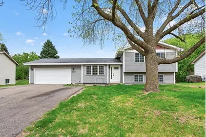 6607 Kilmer Way, Maple Grove, MN 55369 - Photo 2