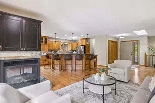 4669 Mackubin St, Shoreview, MN 55126 - Photo 6