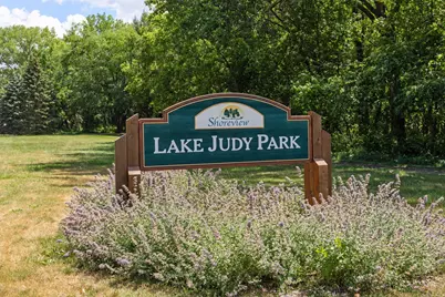 933 Edgewater Avenue, Shoreview, MN 55126 - Photo 28