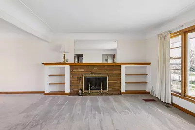 933 Edgewater Avenue, Shoreview, MN 55126 - Photo 2