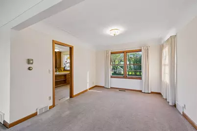 933 Edgewater Avenue, Shoreview, MN 55126 - Photo 6