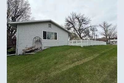102 21st Avenue N, Fargo, ND 58102 - Photo 8