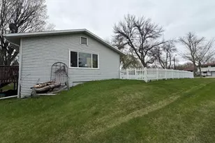 102 21st Ave N, Fargo, ND 58102 - Photo 8