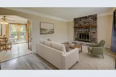 6024 Camden Avenue N, Brooklyn Center, MN 55430 - Photo 4