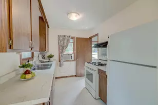 6024 Camden Ave N, Brooklyn Center, MN 55430 - Photo 12
