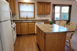 916 McDermott Ave, Kandiyohi, MN 56251 - Photo 4