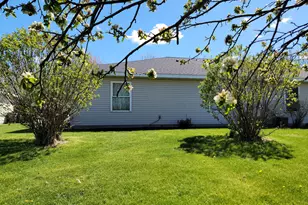 916 McDermott Ave, Kandiyohi, MN 56251 - Photo 24