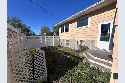 420 5th Street SW, Plainview, MN 55964 - Photo 2