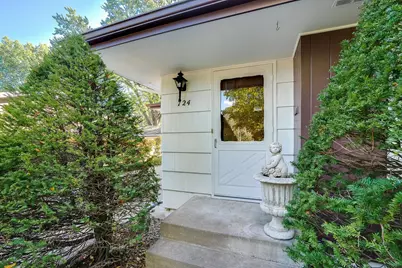 724 50 1/2 Avenue NE, Columbia Heights, MN 55421 - Photo 2