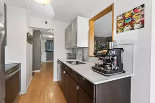 50 Groveland Terrace, Minneapolis, MN 55403 - Photo 20