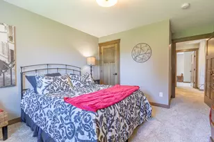 2739 Highclere Dr, Eau Claire, WI 54703 - Photo 38
