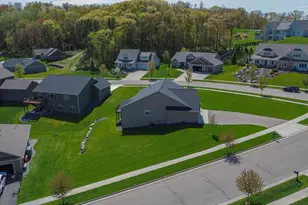 2739 Highclere Dr, Eau Claire, WI 54703 - Photo 48