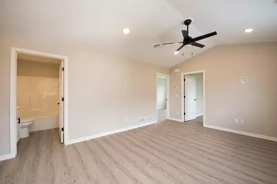 3113 Scotch Lane, Mankato, MN 56001 - Photo 2