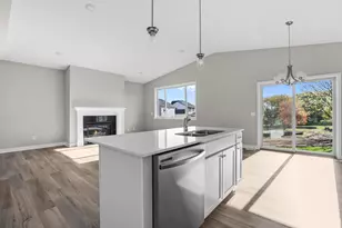 599 Stinson Blvd, New Brighton, MN 55112 - Photo 14