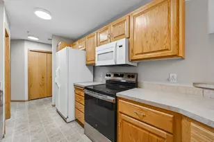 5653 100th Ln N, Brooklyn Park, MN 55443 - Photo 8