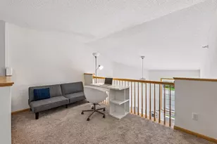 17679 Hackberry Ct, Eden Prairie, MN 55347 - Photo 12