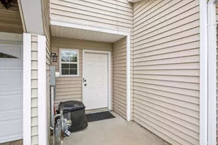 17679 Hackberry Ct, Eden Prairie, MN 55347 - Photo 28