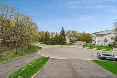 17679 Hackberry Court, Eden Prairie, MN 55347 - Photo 22