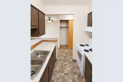 507 Division Street N #208, Clara City, MN 56222 - Photo 4