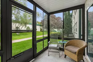 2710 Dale St N, Roseville, MN 55113 - Photo 14