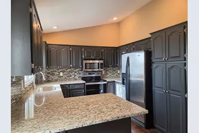 707 W Welco Drive, Montgomery, MN 56069 - Photo 4
