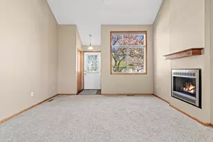1958 Glenfield Ct, Eagan, MN 55122 - Photo 4