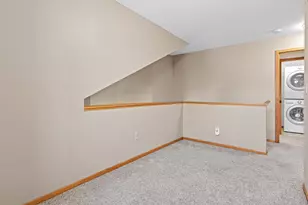 1958 Glenfield Ct, Eagan, MN 55122 - Photo 18