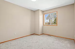 1958 Glenfield Ct, Eagan, MN 55122 - Photo 20