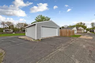 615 Park Ln, Mankato, MN 56001 - Photo 40