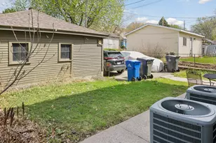991 Wakefield Ave, Saint Paul, MN 55106 - Photo 10