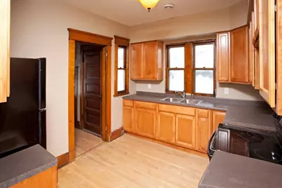 991 Wakefield Avenue, Saint Paul, MN 55106 - Photo 4