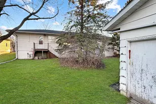 408 N Main St, Sherburn, MN 56171 - Photo 4