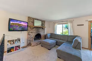 1648 Hickory Ln, Eagan, MN 55122 - Photo 2