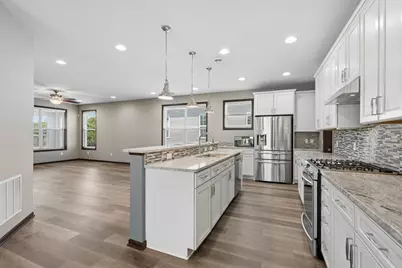7417 Shadyview Lane N, Maple Grove, MN 55311 - Photo 6