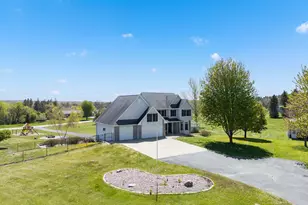 1653 Bear Meadow Ln SE, Rochester, MN 55904 - Photo 1