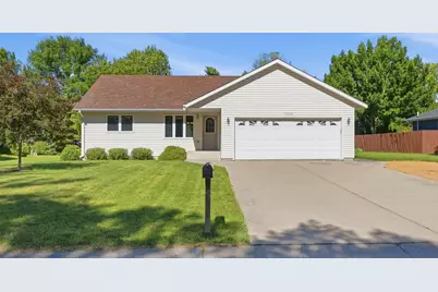 1603 Newton Avenue N, Glencoe, MN 55336 - Photo 1