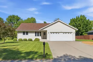 1603 Newton Ave N, Glencoe, MN 55336 - Photo 1