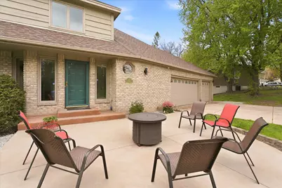 2500 Highland View Avenue S, Burnsville, MN 55337 - Photo 4