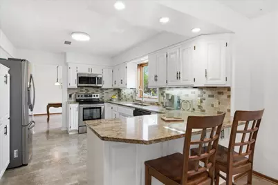2500 Highland View Avenue S, Burnsville, MN 55337 - Photo 16