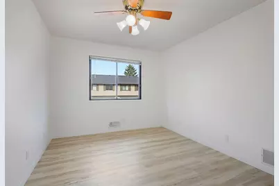 9205 Dartford Road, Woodbury, MN 55125 - Photo 26
