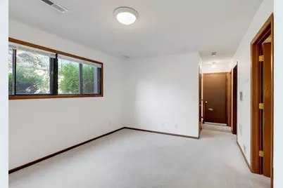 9205 Dartford Road, Woodbury, MN 55125 - Photo 40