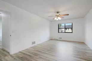 9205 Dartford Rd, Woodbury, MN 55125 - Photo 24