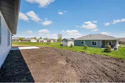 121 Copper Village Circle, Mankato, MN 56001 - Photo 8