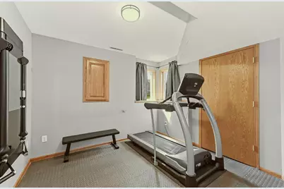 657 S Pointe Court SW, Rochester, MN 55902 - Photo 20